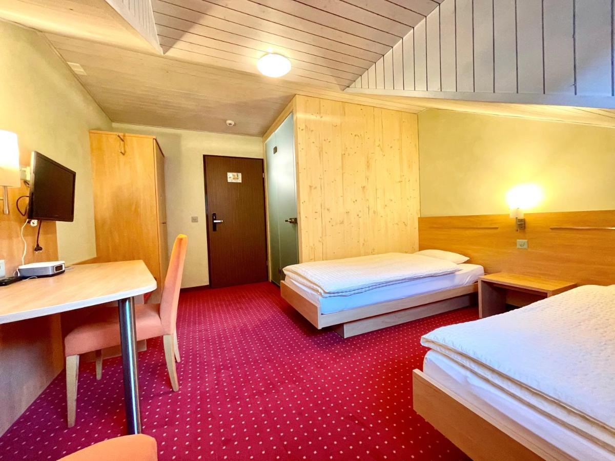 פיש Boutique Und Bier Hotel Des Alpes מראה חיצוני תמונה